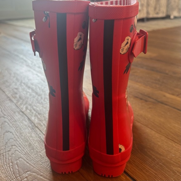 Joules Vibrant Red Floral Boots - Picture 4 of 8